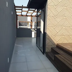 linda-casa-com-jacuzzi-para-temporada.santa-catarina-brasil.com/
